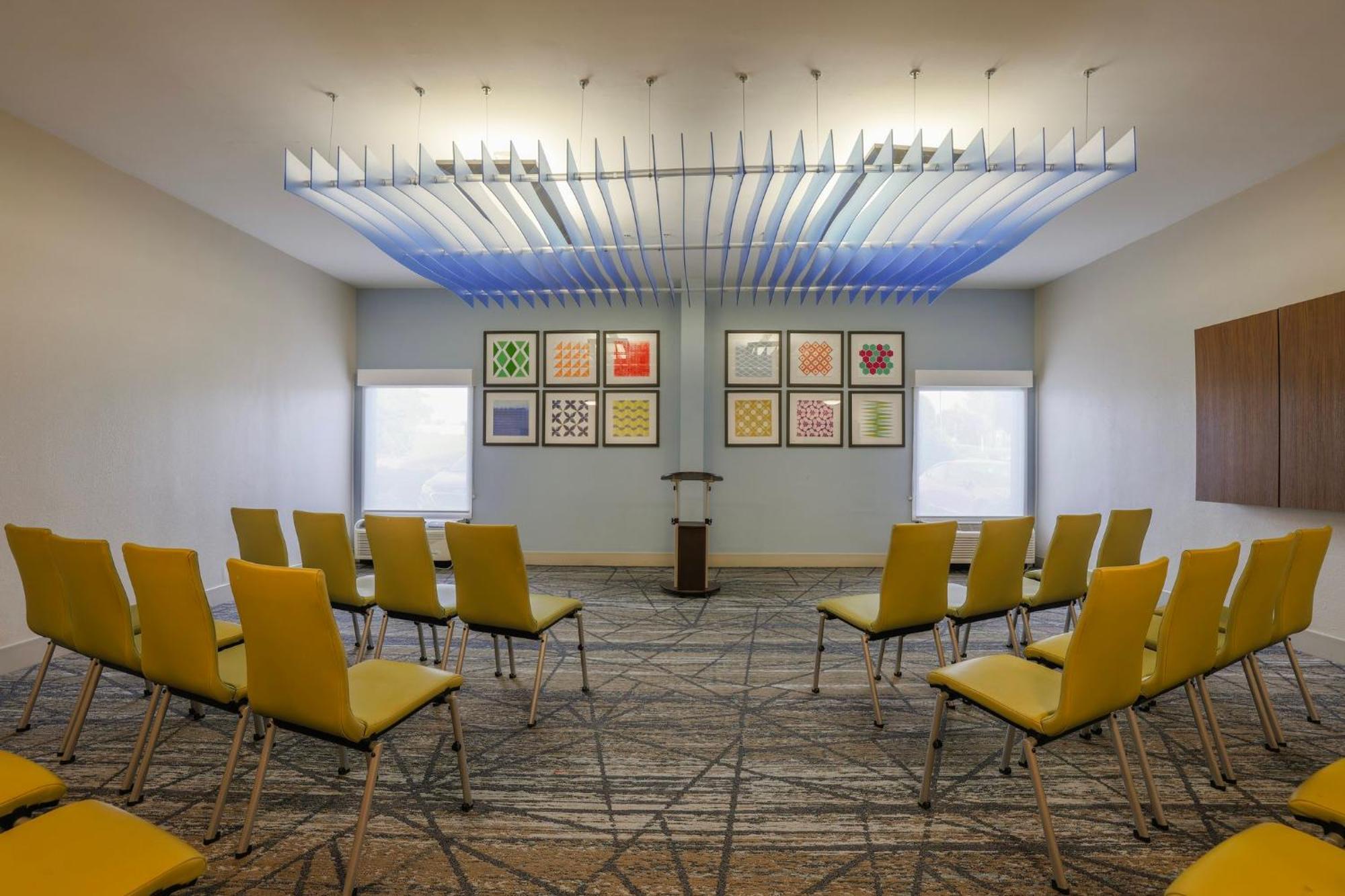 Express By Ihg Burlington