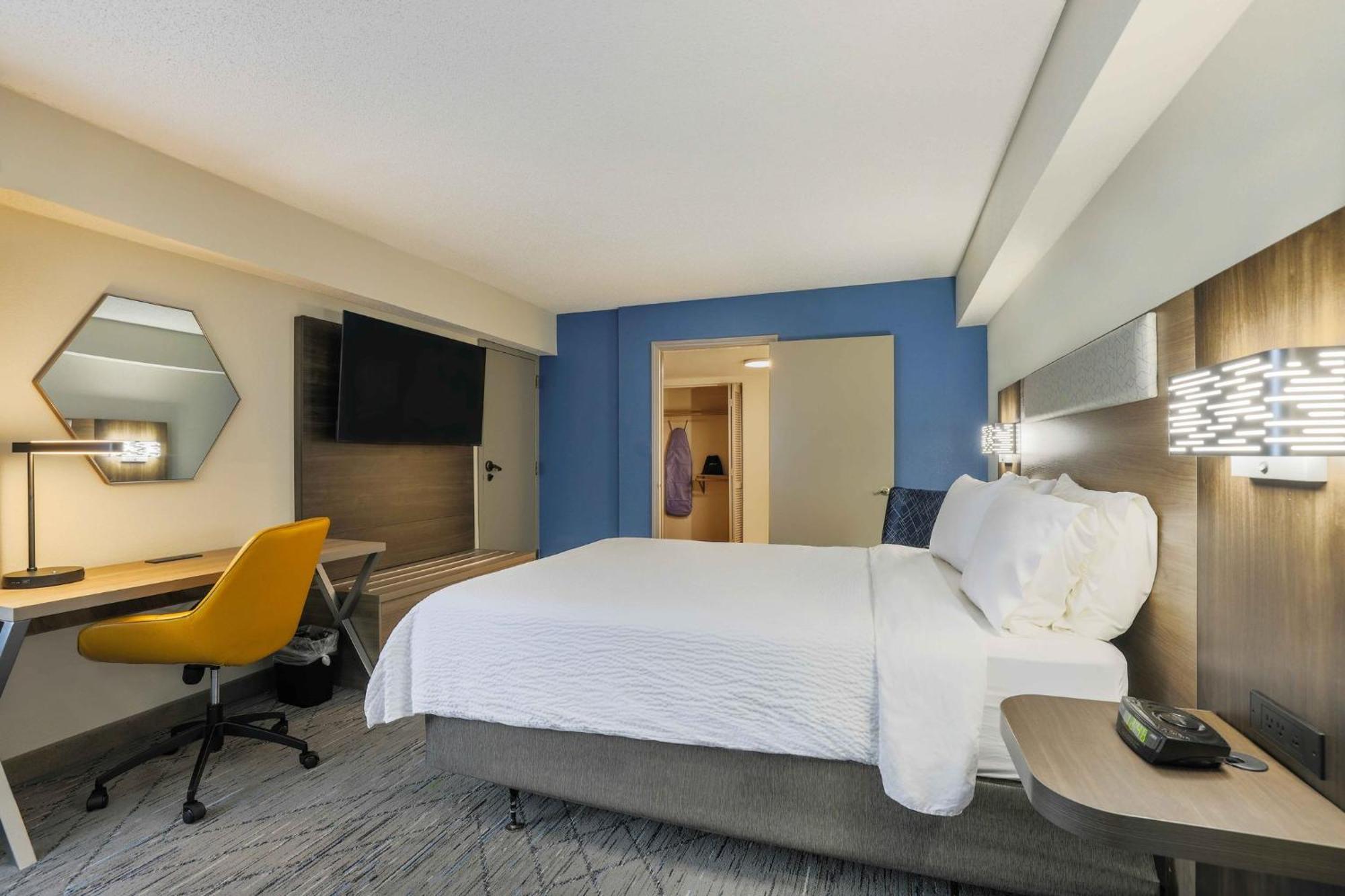 Express By Ihg 2* Burlington