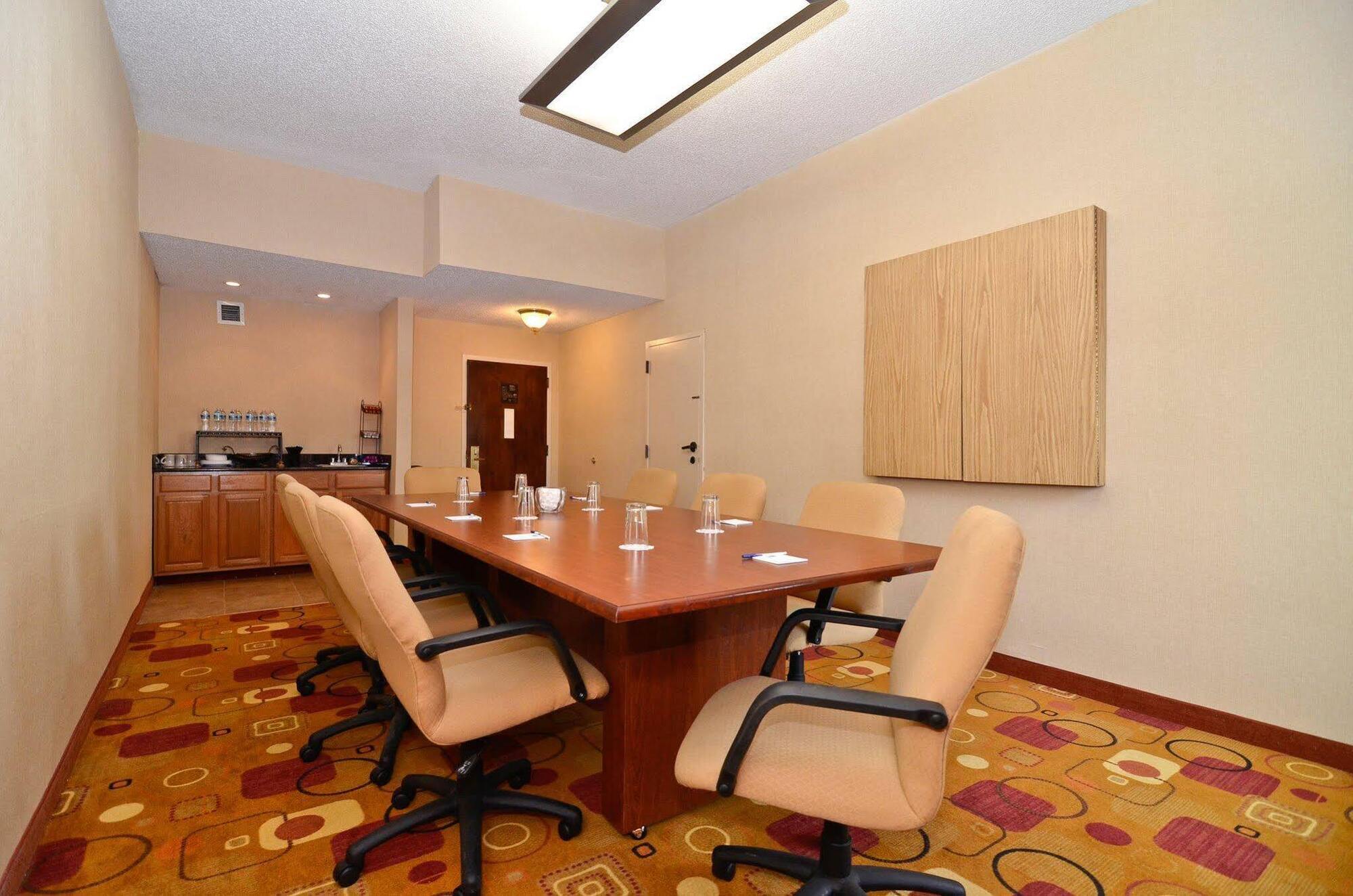 Hotel Express By Ihg