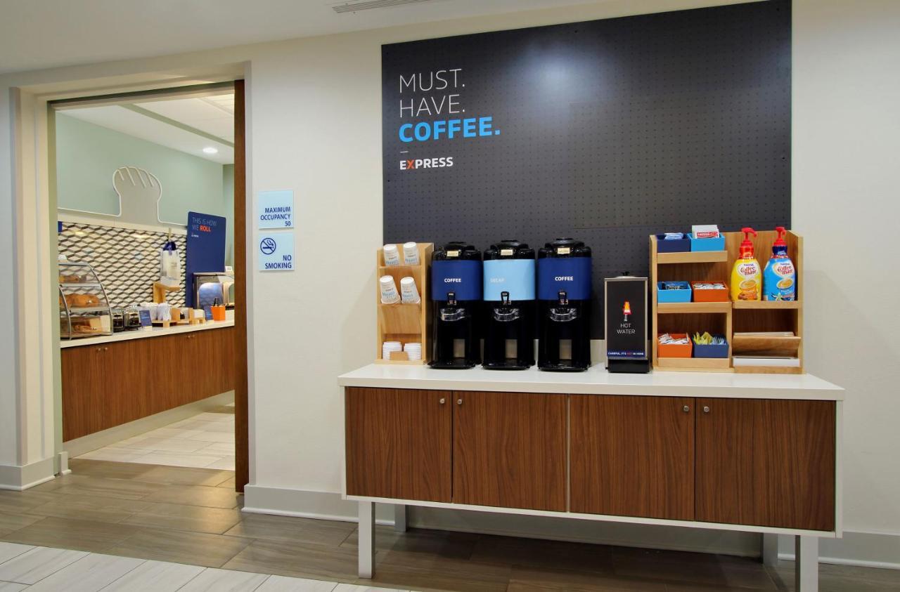 Express By Ihg Hotel Burlington
