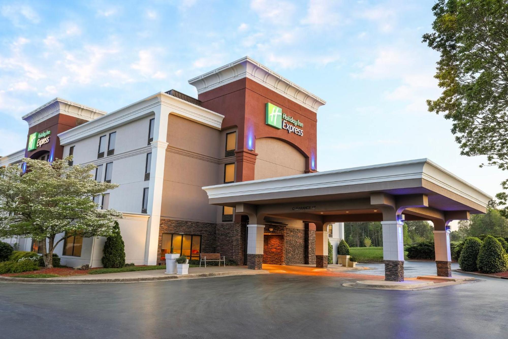Express By Ihg 2*