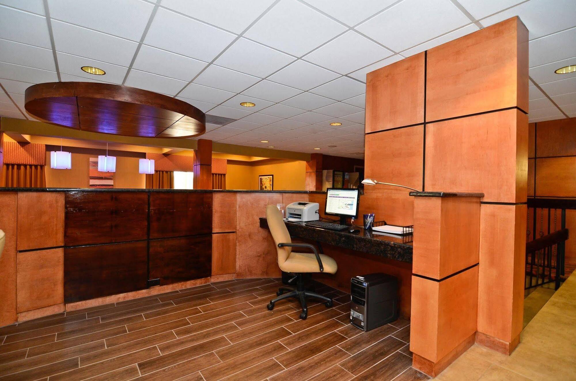 Express By Ihg 2*